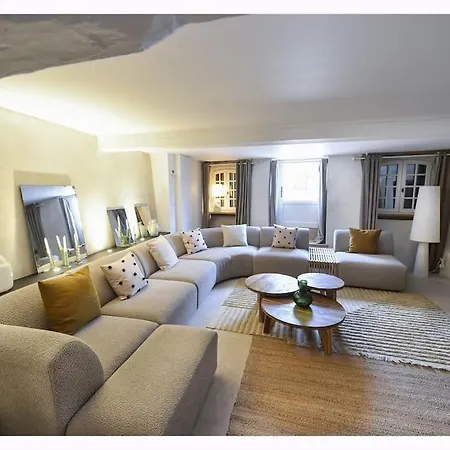 La Maison Rose, Chaleureuse Et Luxueuse